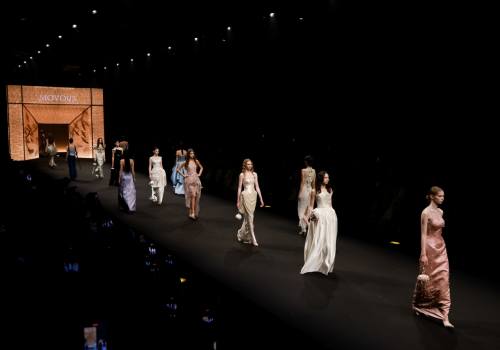 慕弗MOVOUS AW2026《手温》大秀：新生代艺人齐聚，共赴非遗时尚之夜